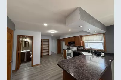 15837 W Robin Rd, New Berlin, WI 53151 - Photo 6