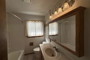 15837 W Robin Rd, New Berlin, WI 53151 - Photo 10