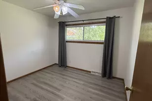 15837 W Robin Rd, New Berlin, WI 53151 - Photo 12