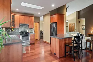 726 4th St, La Crescent, MN 55947 - Photo 2