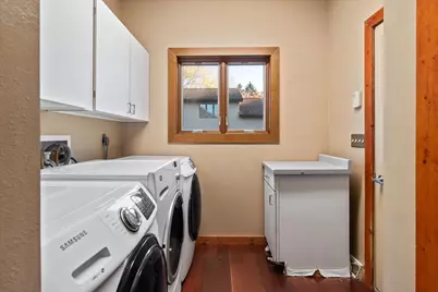 726  4th St, La Crescent, MN 55947 - Photo 18