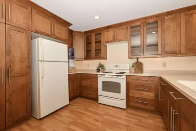 1600 W Green Tree Rd #233, Glendale, WI 53209 - Photo 6