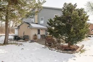 1337 Camden Way, Waukesha, WI 53186 - Photo 18