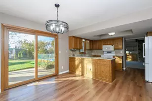 W199S7525 Lakeview Dr, Muskego, WI 53150 - Photo 8