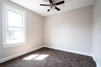 3315 N Holton St, Milwaukee, WI 53212 - Photo 10