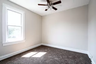 3315 N Holton St, Milwaukee, WI 53212 - Photo 10