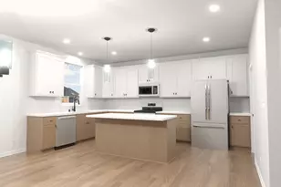 1019 Fairway Dr, Twin Lakes, WI 53181 - Photo 6