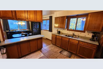 W277  Madison Ave, Ixonia, WI 53066 - Photo 12