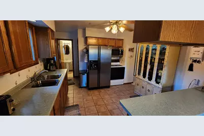 W277  Madison Ave, Ixonia, WI 53066 - Photo 14