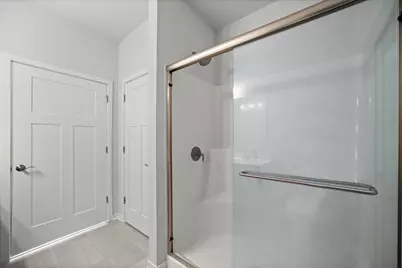 807  Bridlewood Dr #11, Hartford, WI 53027 - Photo 16