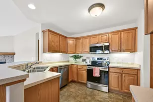 N57W24116 N Sycamore Cir, Sussex, WI 53089 - Photo 12