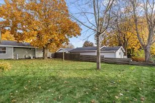 628 Victoria St, West Bend, WI 53090 - Photo 24