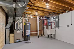 628 Victoria St, West Bend, WI 53090 - Photo 20