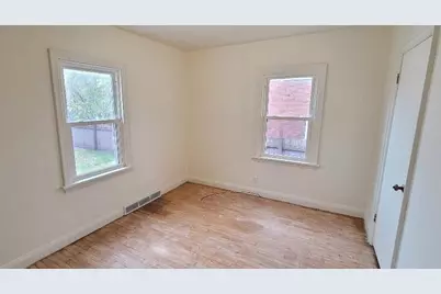 1028  9th Ave, Menominee, MI 49858 - Photo 8