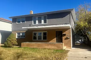 5922 N 84th St, Milwaukee, WI 53225 - Photo 2