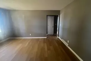 5922 N 84th St, Milwaukee, WI 53225 - Photo 8