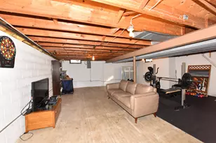 1005 Burr Oak Blvd, Waukesha, WI 53189 - Photo 30