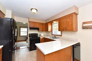 1005 Burr Oak Blvd, Waukesha, WI 53189 - Photo 12