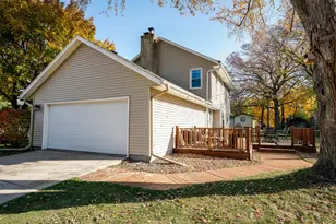 1005 Burr Oak Blvd, Waukesha, WI 53189 - Photo 38