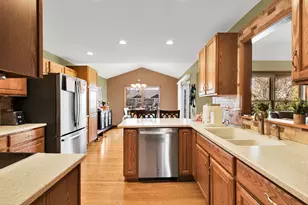 329 Northview Trail, Hartford, WI 53027 - Photo 8