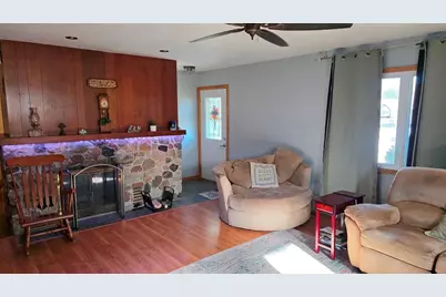 1214 N 28th St, Sheboygan, WI 53081 - Photo 2