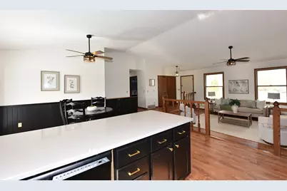 2133  Ontario Dr, Janesville, WI 53545 - Photo 18