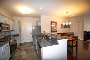 1619 N Farwell Ave, Milwaukee, WI 53202 - Photo 4