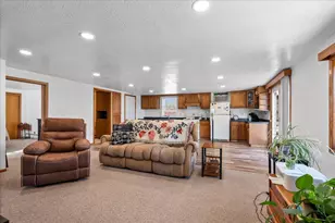 N7330 Lakeshore Rd, Mosel, WI 53083 - Photo 8