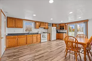 N7330 Lakeshore Rd, Mosel, WI 53083 - Photo 4