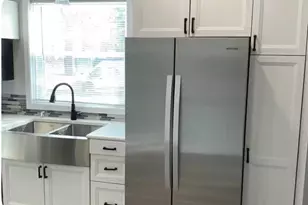 3171 S 9th St, Milwaukee, WI 53215 - Photo 8