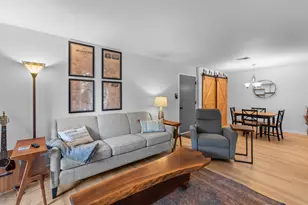 116 E Freistadt Rd, Thiensville, WI 53092 - Photo 4