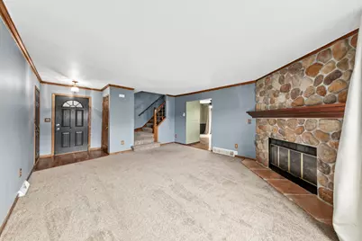 1729  Stardust Dr #B, Waukesha, WI 53186 - Photo 8