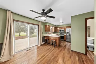 1729 Stardust Dr, Waukesha, WI 53186 - Photo 10