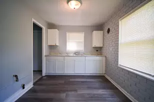 5625 N 57th St, Milwaukee, WI 53218 - Photo 4