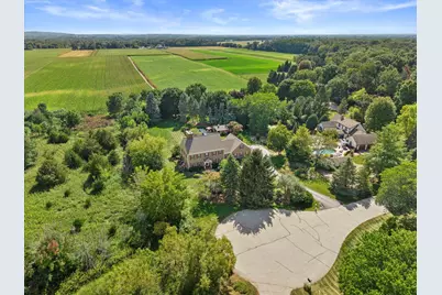 N40W33325  Woodsview Dr, Nashotah, WI 53058 - Photo 74