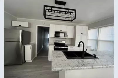 3835 S 17th St, Milwaukee, WI 53221 - Photo 2