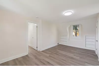 10121 W Bungalow Pkwy, West Allis, WI 53214 - Photo 30