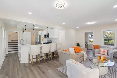 10121 W Bungalow Pkwy, West Allis, WI 53214 - Photo 12