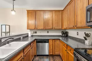 812 Timber Ridge Ct, Waukesha, WI 53189 - Photo 10