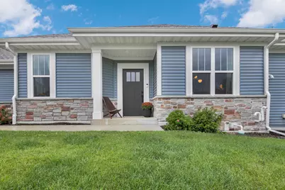W204N17637  Laurel Pl #402, Jackson, WI 53037 - Photo 1