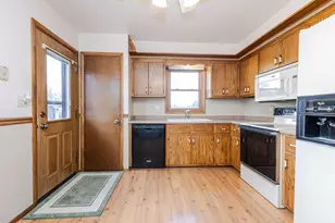 23123 Rasmusson Dr, Racine, WI 53150 - Photo 4