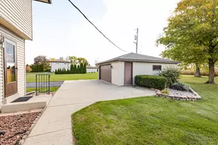 23123 Rasmusson Dr, Racine, WI 53150 - Photo 58