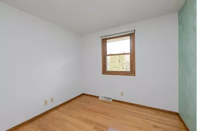 23123  Rasmusson Dr, Racine, WI 53150 - Photo 22