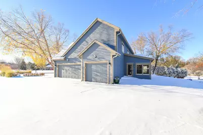 5700  Woodland Hills Dr, Racine, WI 53406 - Photo 30