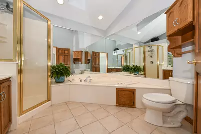 5700  Woodland Hills Dr, Racine, WI 53406 - Photo 20