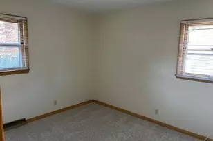 7650 N Delta Pl, Milwaukee, WI 53223 - Photo 18