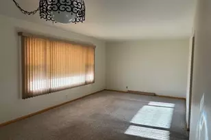 7650 N Delta Pl, Milwaukee, WI 53223 - Photo 14