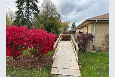 7650 N Delta Pl, Milwaukee, WI 53223 - Photo 4