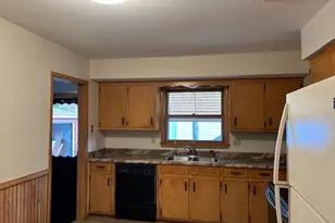 7650 N Delta Pl, Milwaukee, WI 53223 - Photo 10