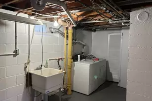 7650 N Delta Pl, Milwaukee, WI 53223 - Photo 24